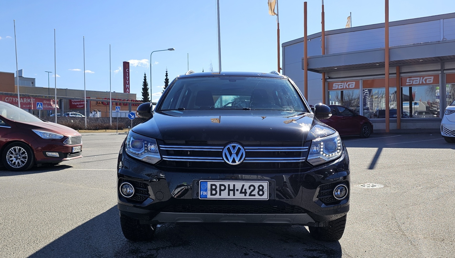 VOLKSWAGEN Tiguan 2012