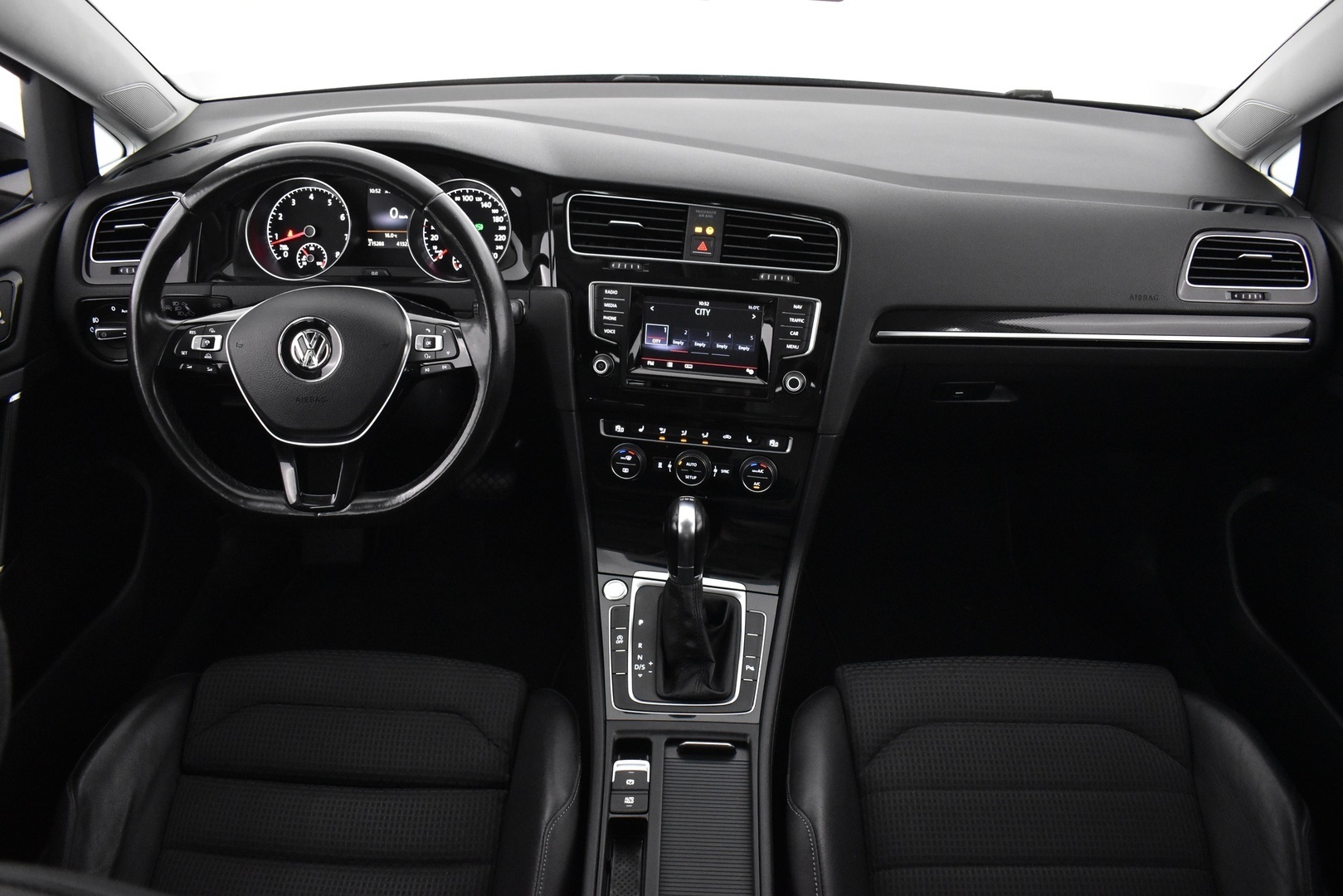 VOLKSWAGEN Golf 2014