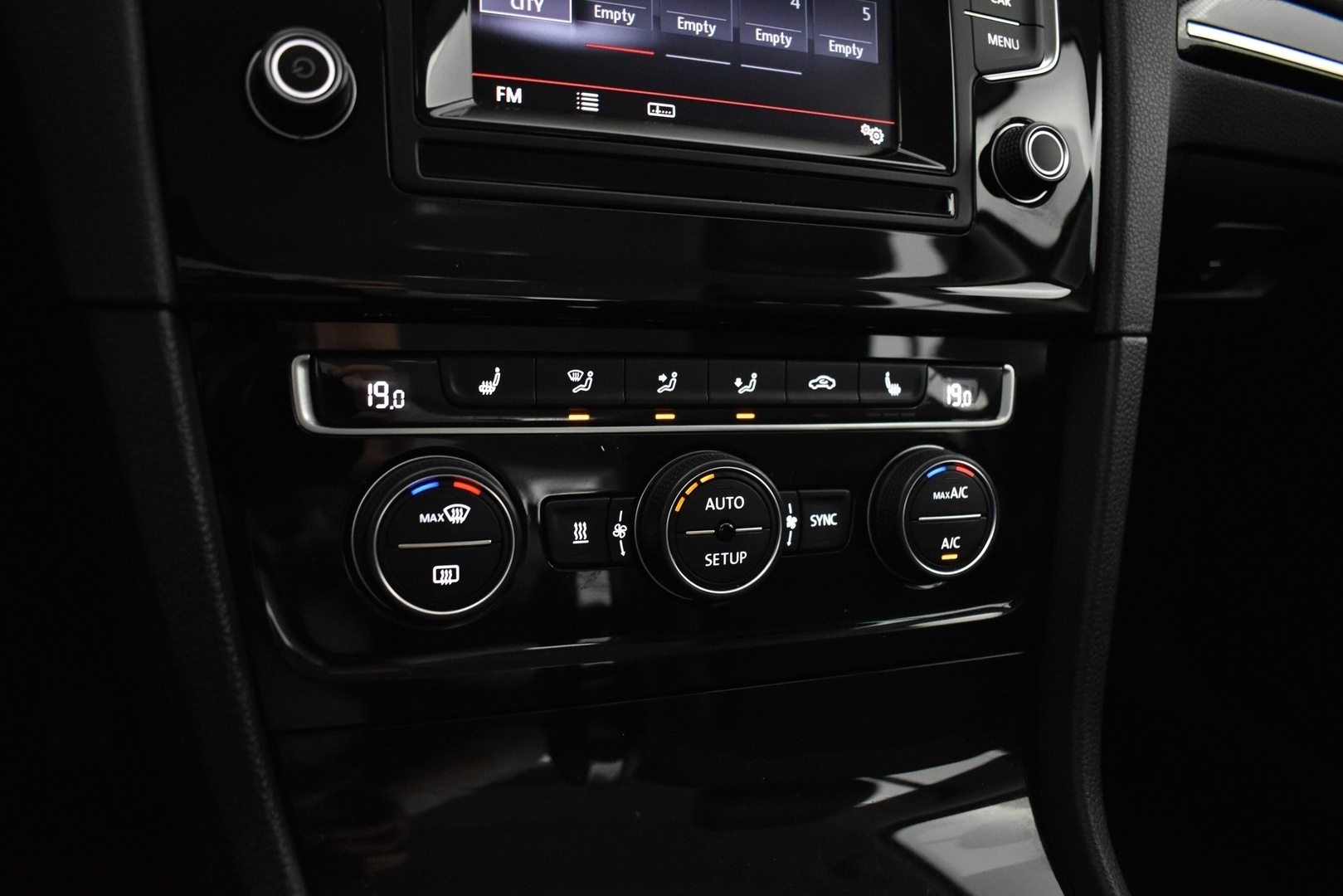 VOLKSWAGEN Golf 2014