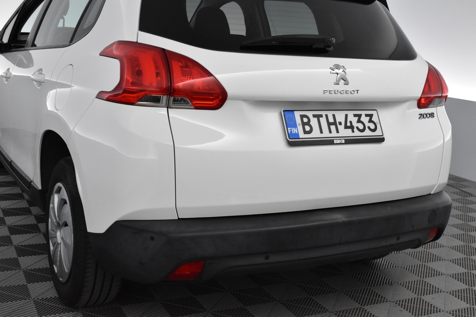 PEUGEOT 2008 2015