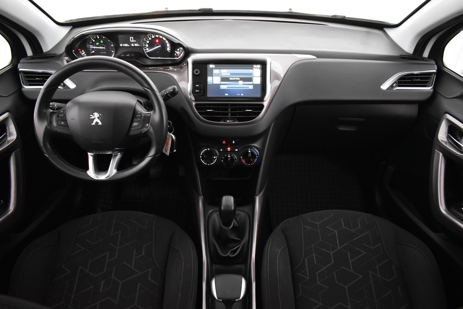 PEUGEOT 2008 2015