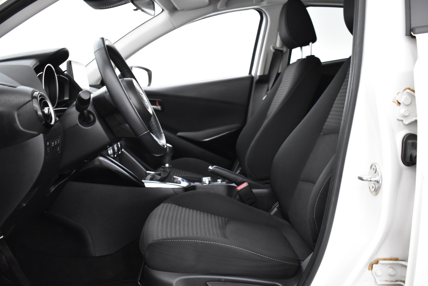 MAZDA Mazda2 2018