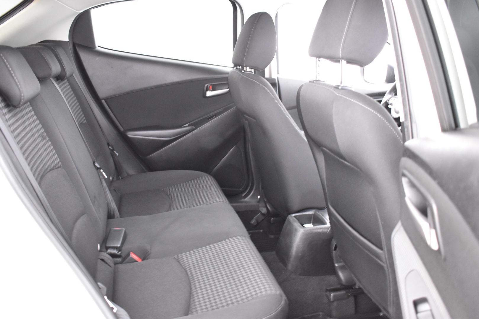MAZDA Mazda2 2018