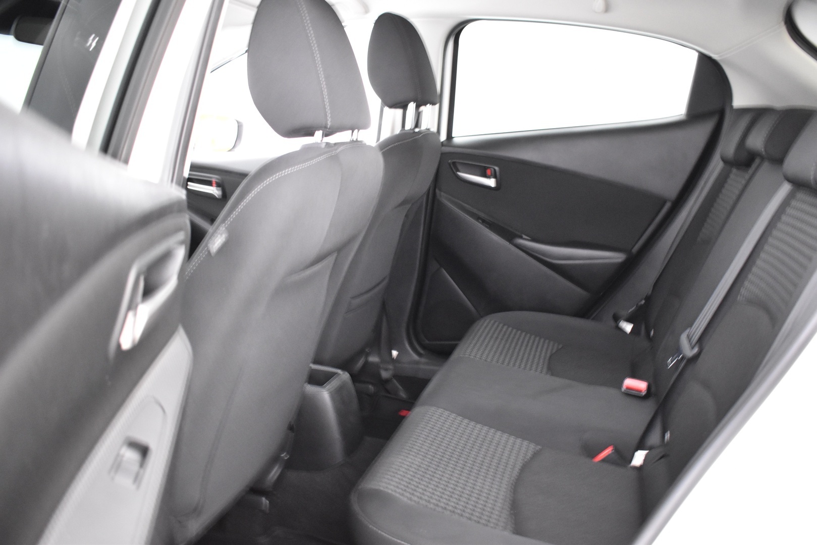 MAZDA Mazda2 2018