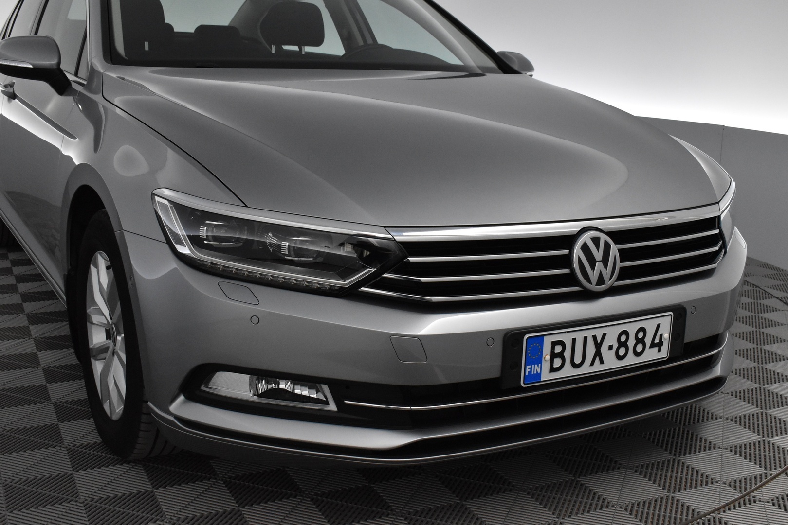 VOLKSWAGEN Passat 2018