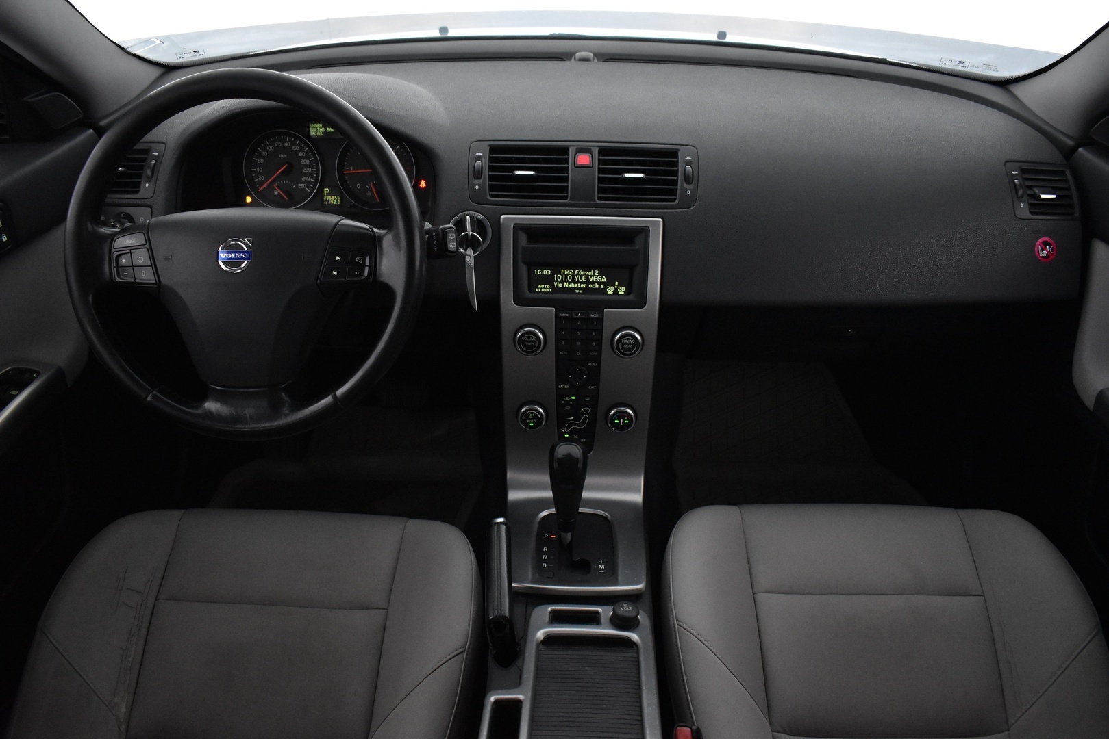 VOLVO V50 2009