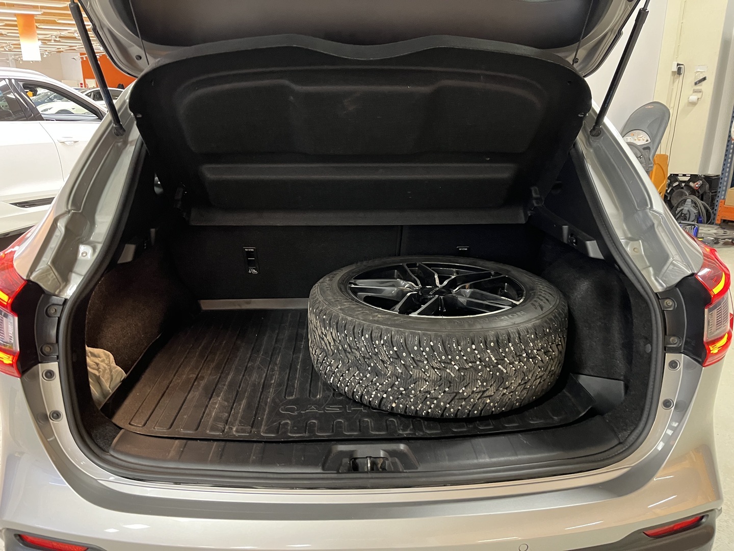 NISSAN Qashqai 2020