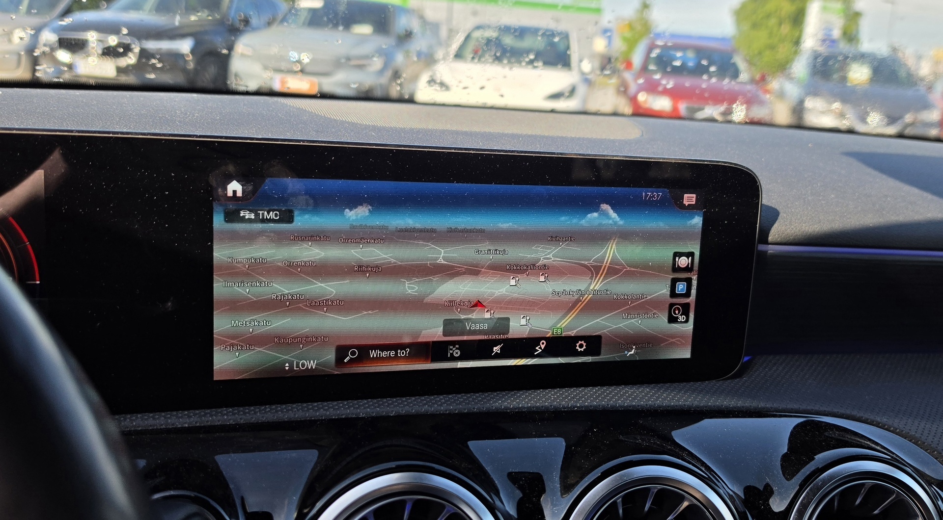 MERCEDES-BENZ A 2022