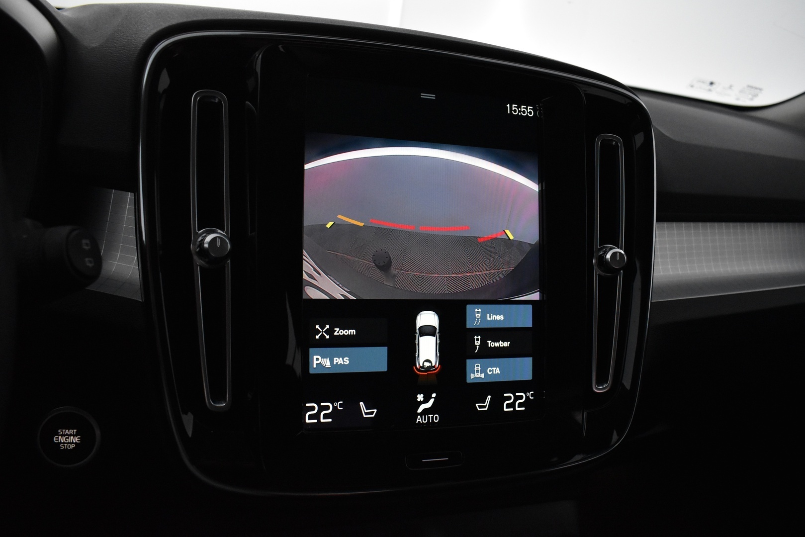 VOLVO XC40 2021