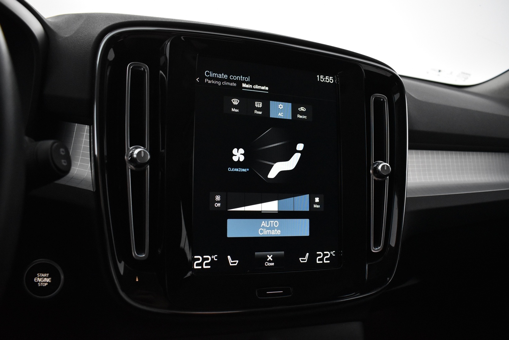 VOLVO XC40 2021