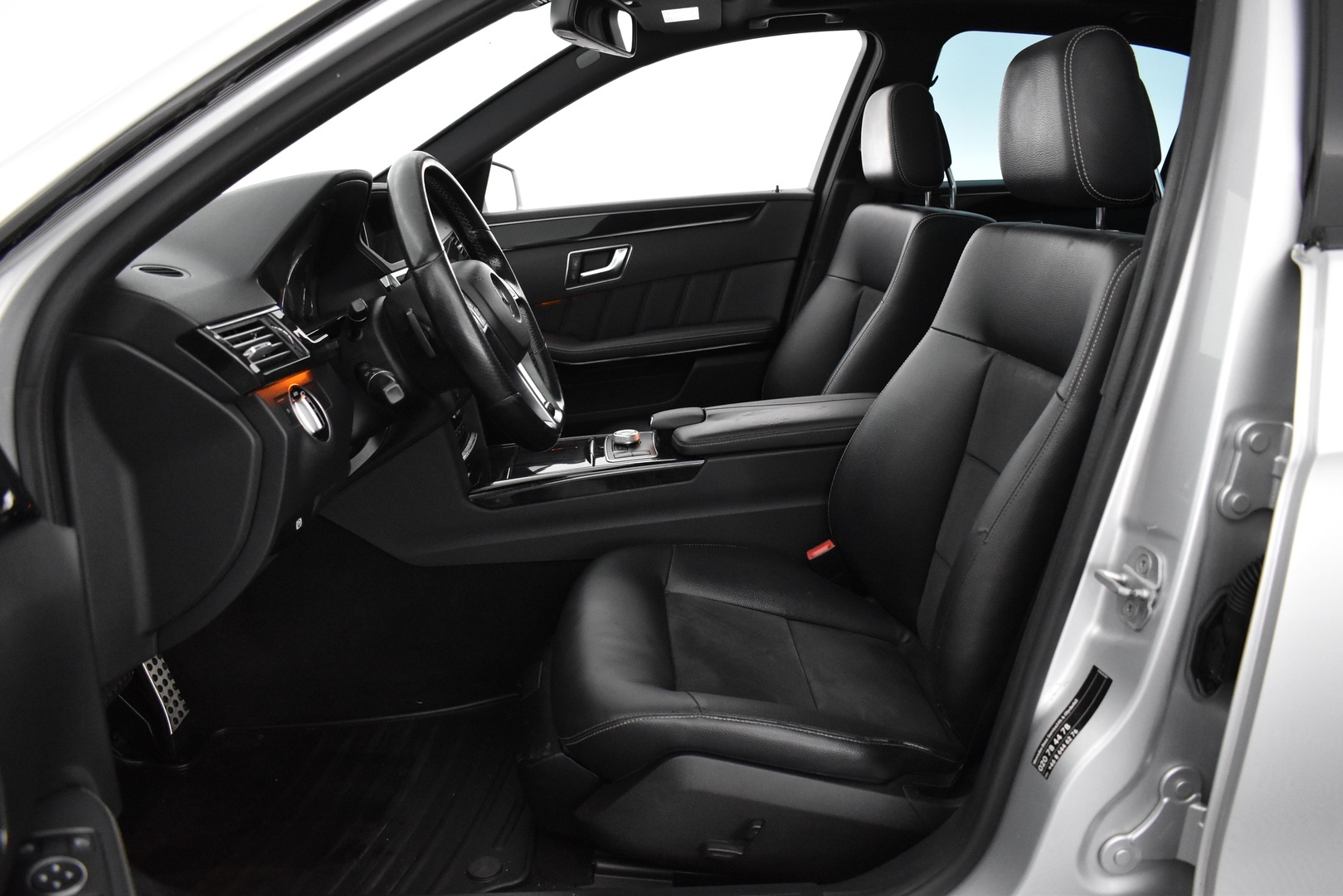 MERCEDES-BENZ E 2012