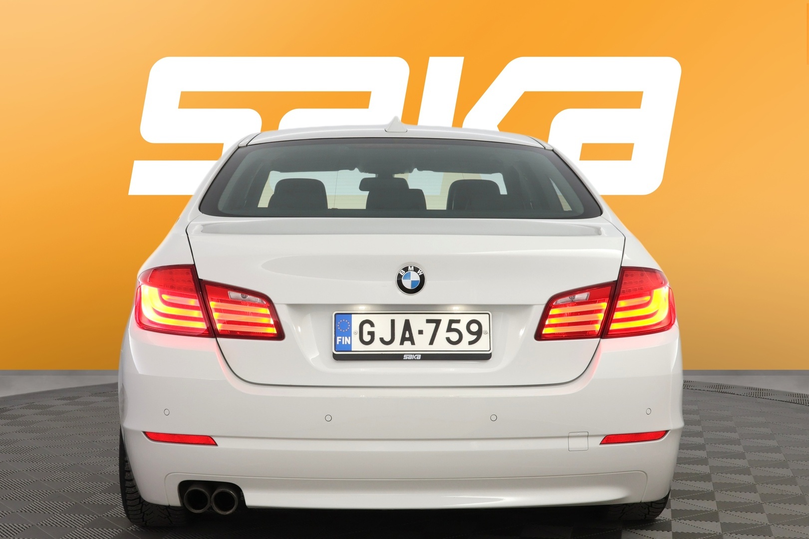 BMW 520 2010