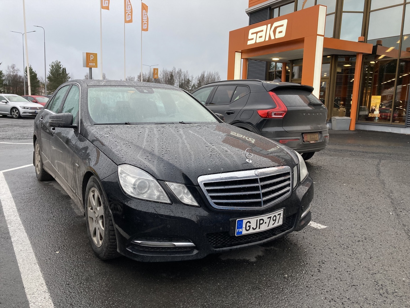 MERCEDES-BENZ E 2011
