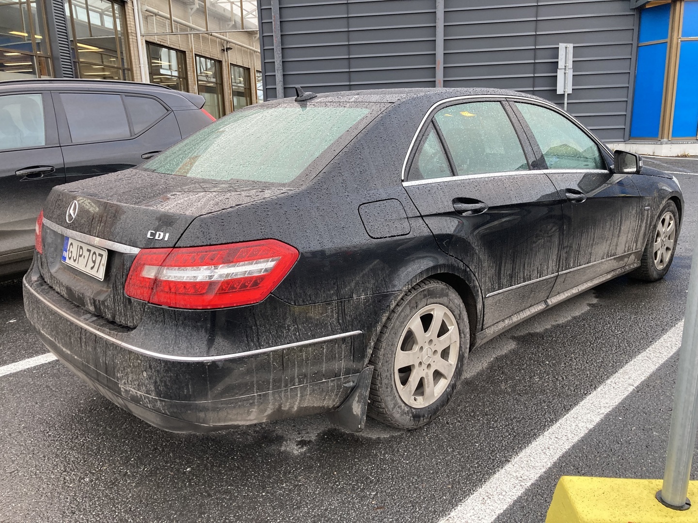 MERCEDES-BENZ E 2011