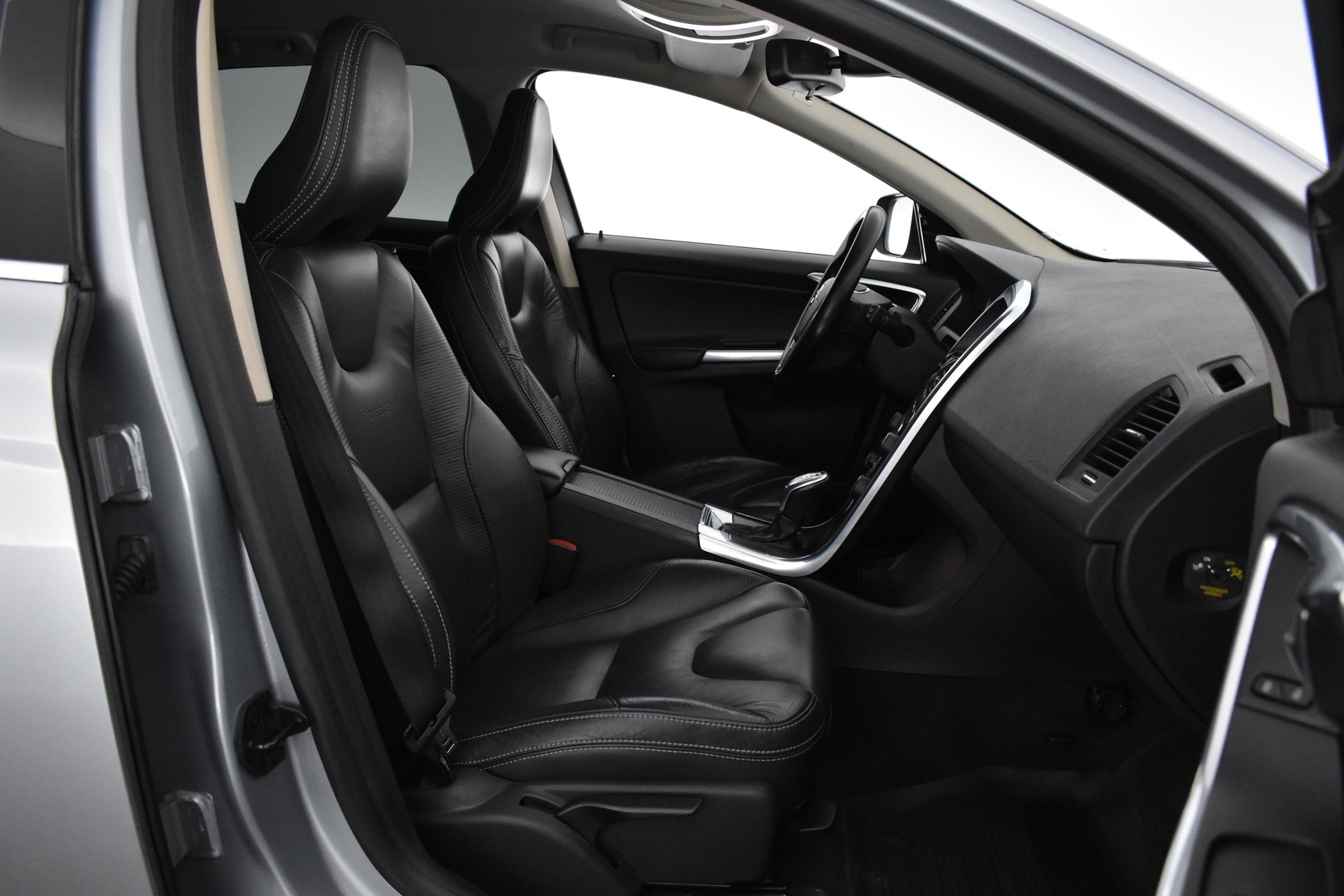 VOLVO XC60 2013