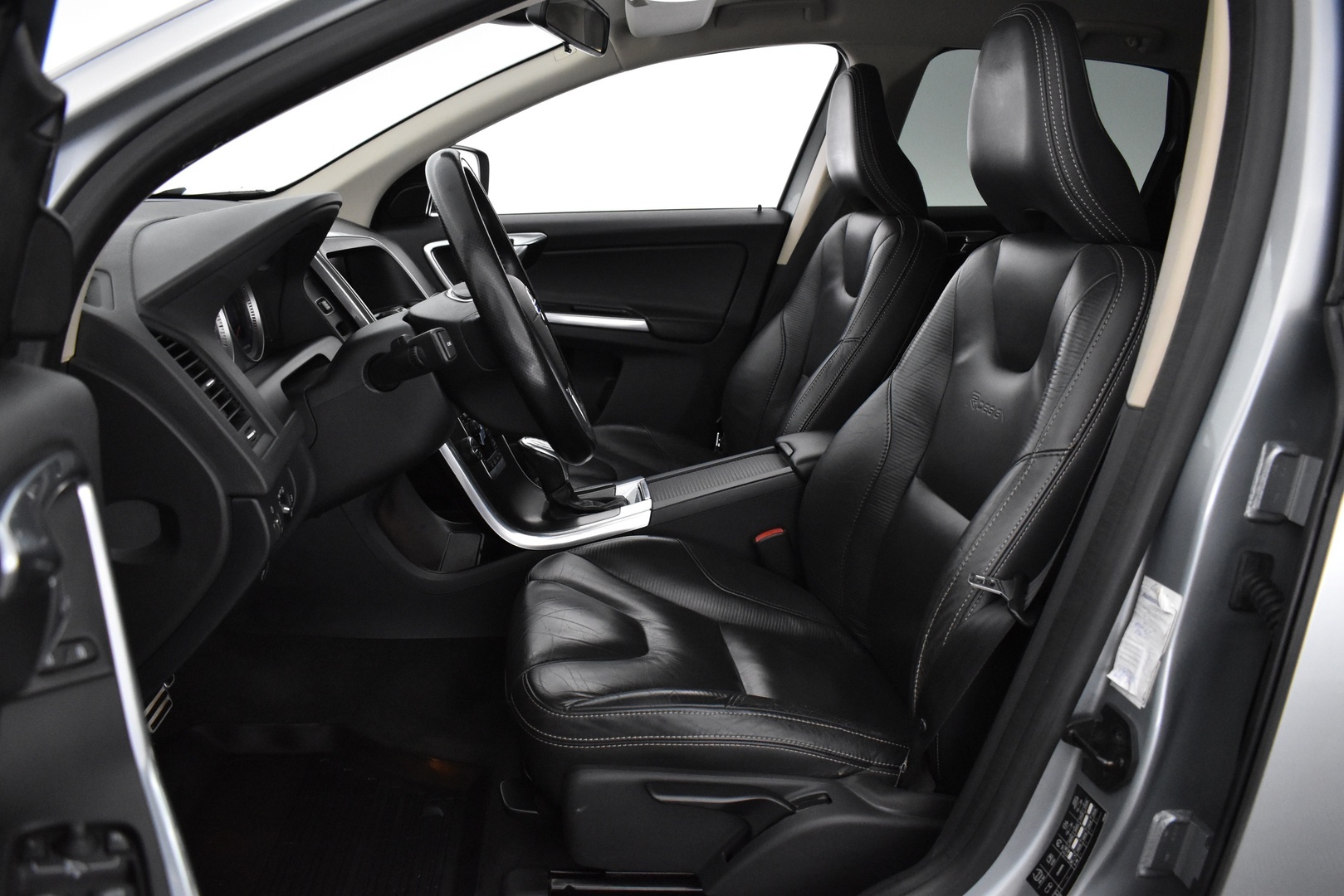 VOLVO XC60 2013