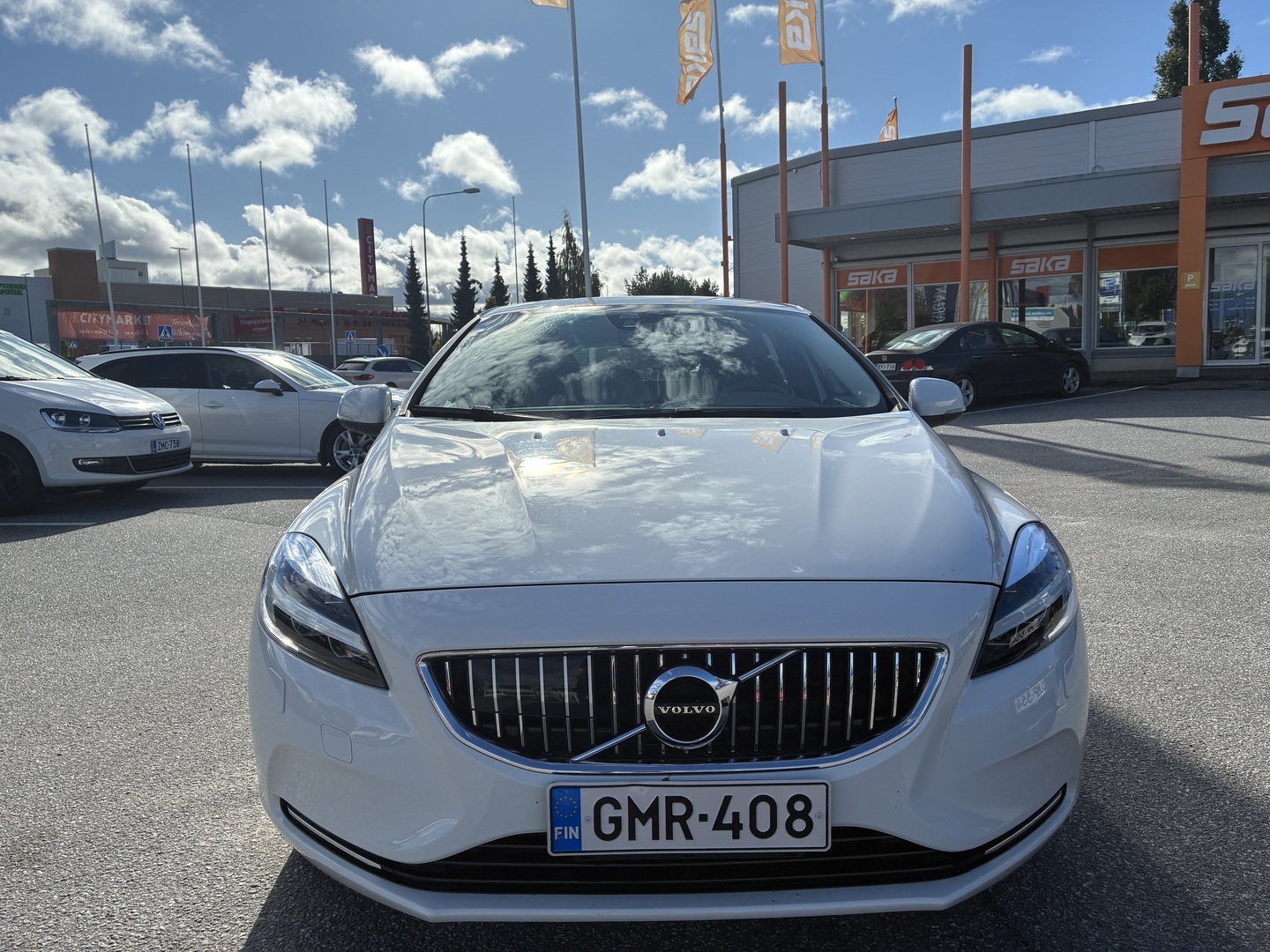 VOLVO V40 2018