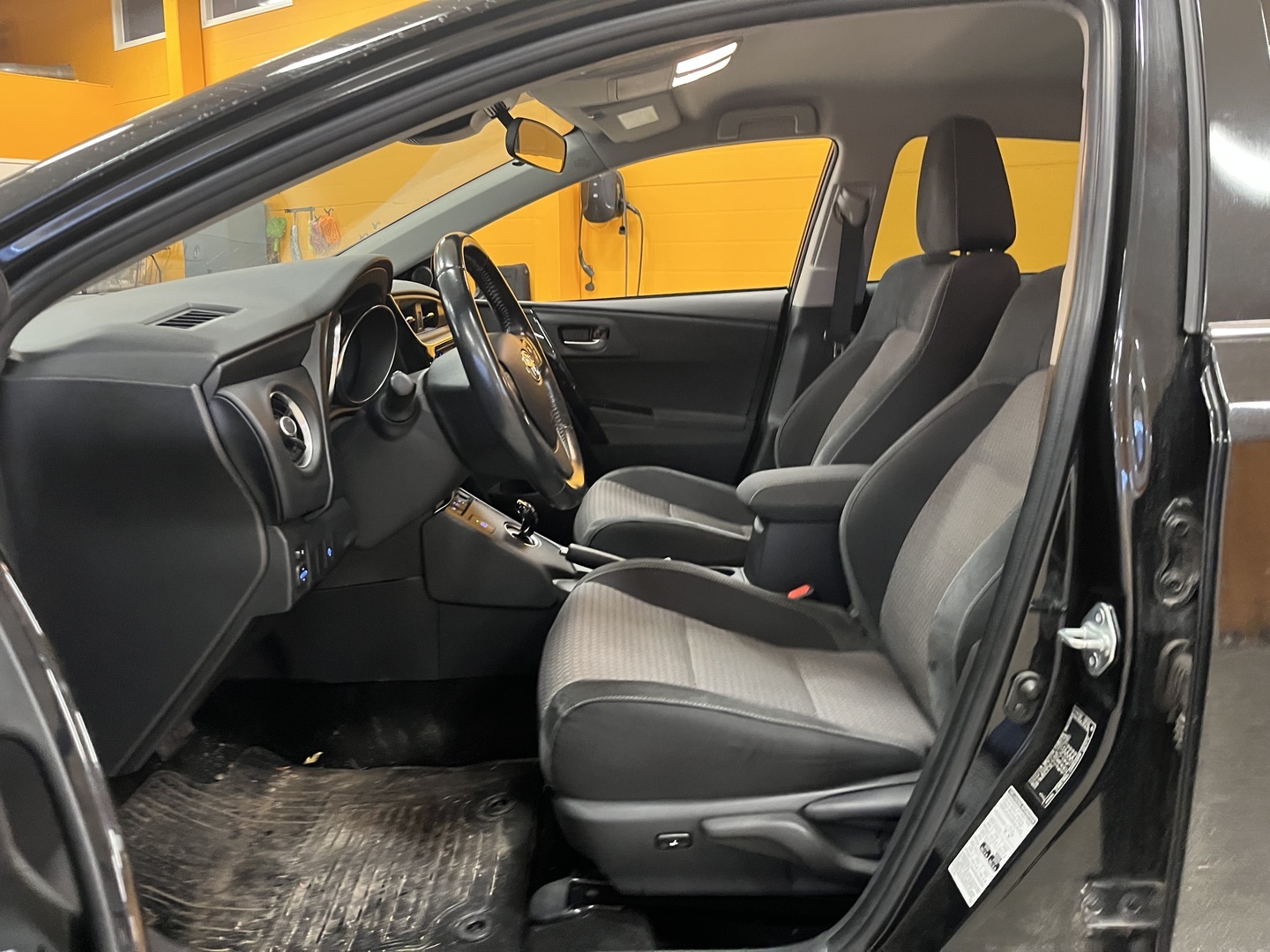 TOYOTA Auris 2019