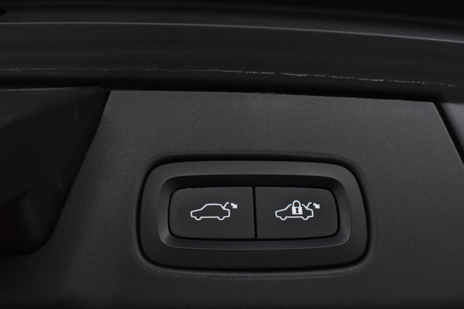 VOLVO V90 Cross Country 2019