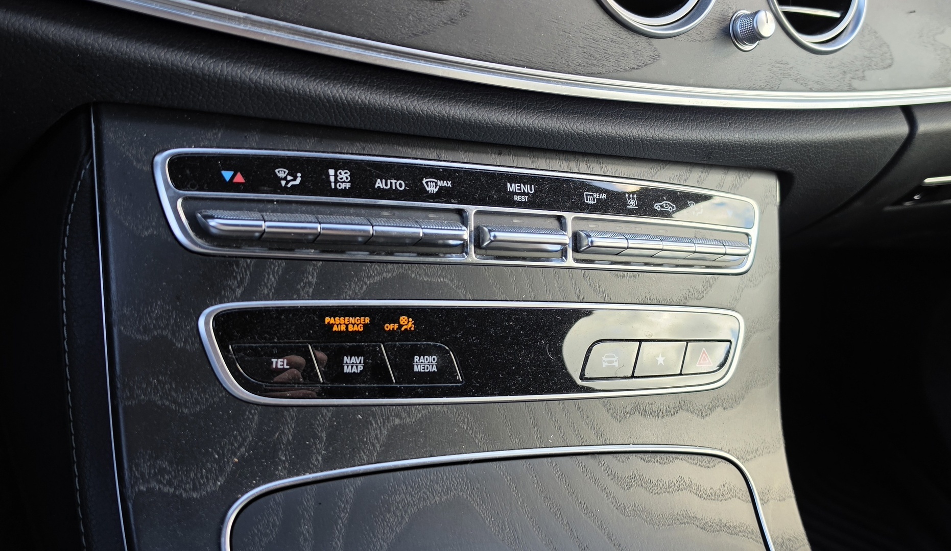 MERCEDES-BENZ E 2023