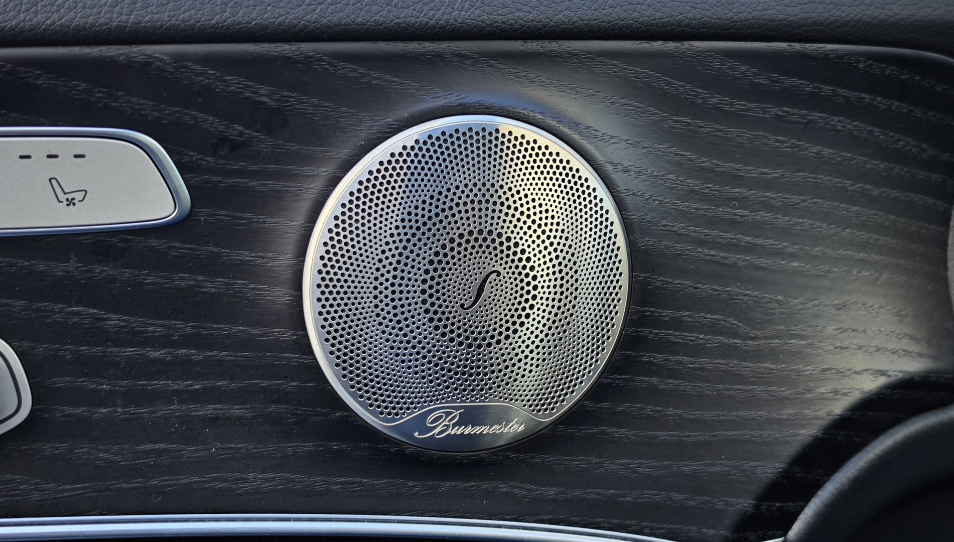 MERCEDES-BENZ E 2023