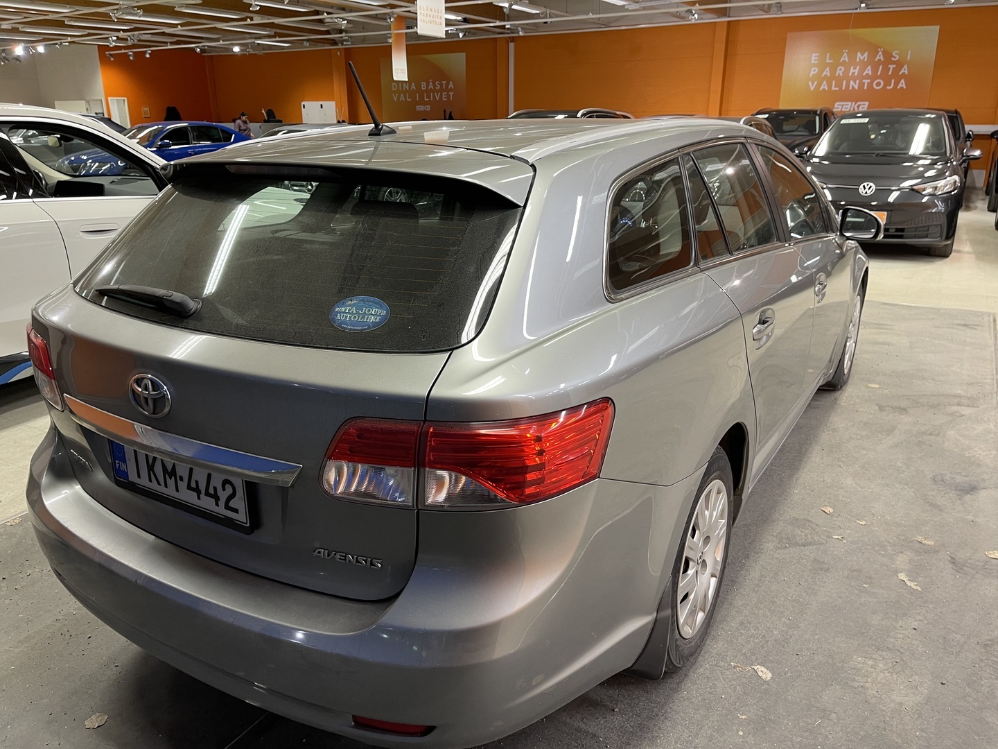 TOYOTA Avensis 2012