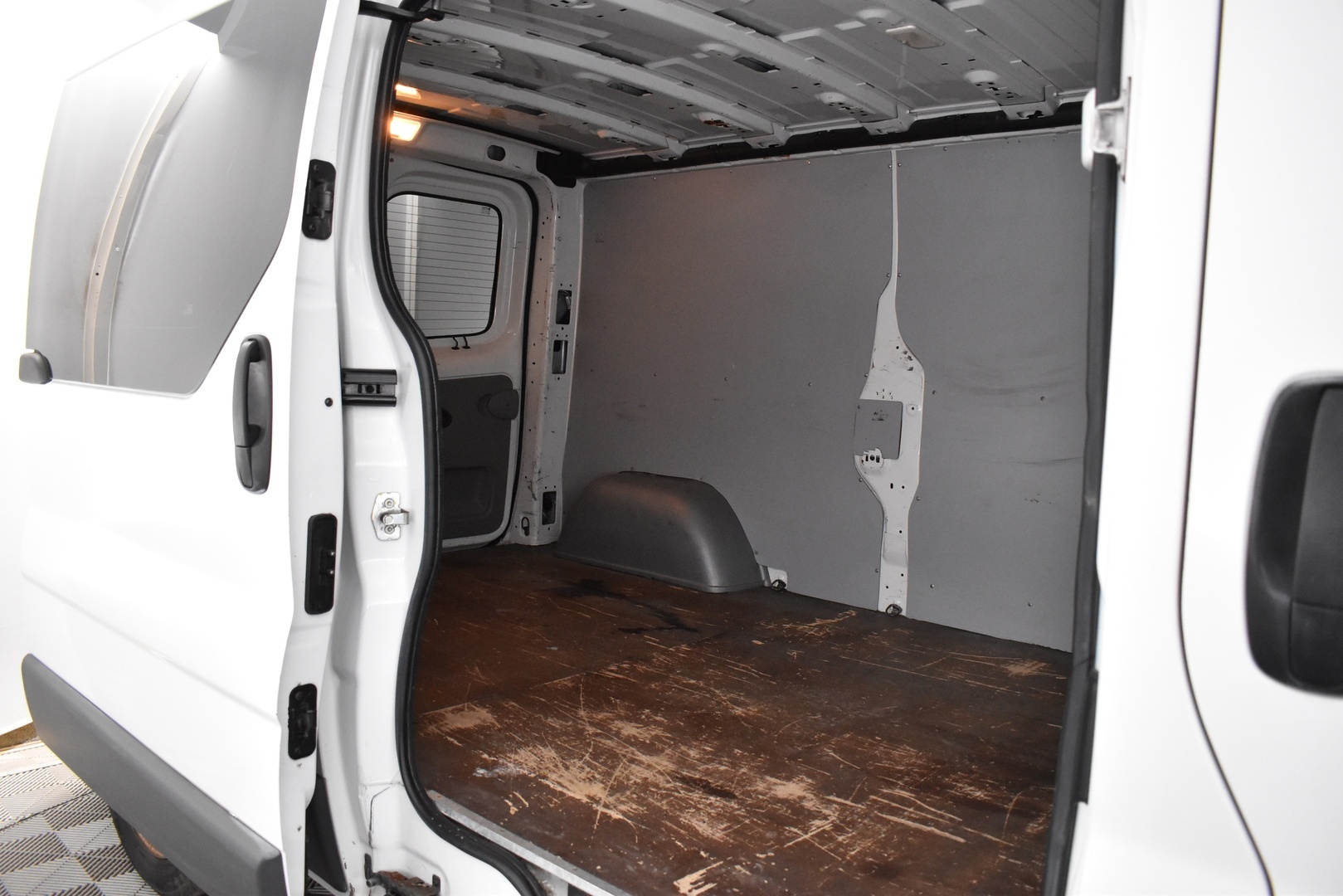 NISSAN Primastar 2014