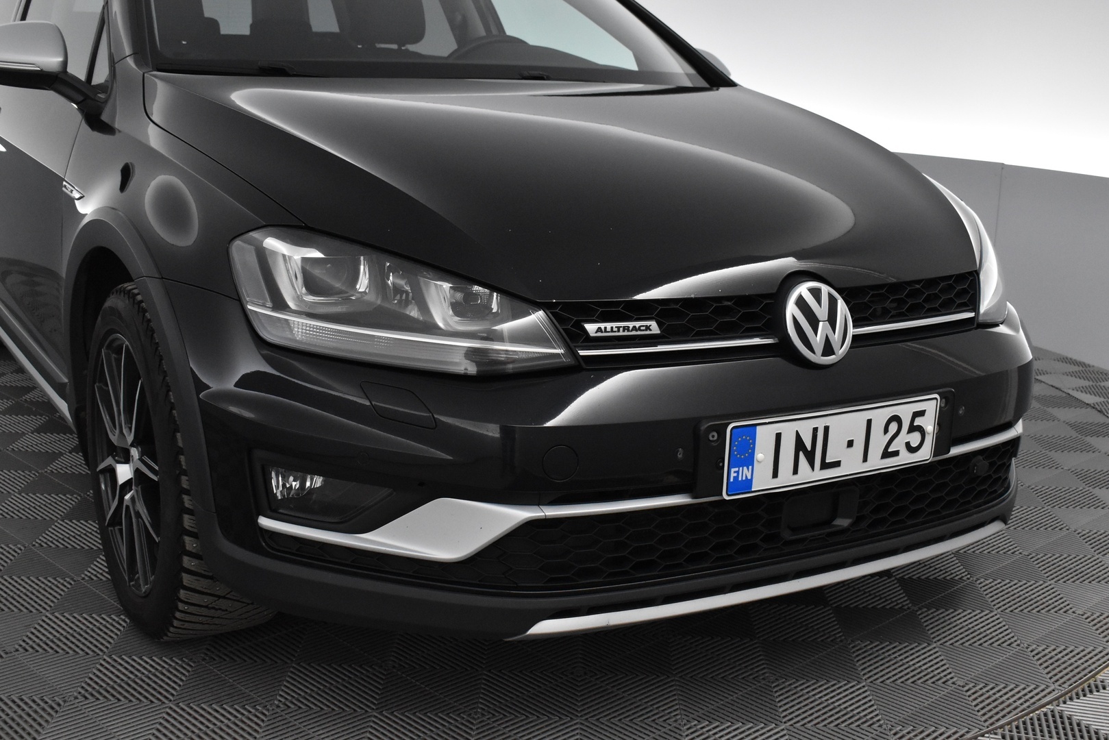 VOLKSWAGEN Golf 2017