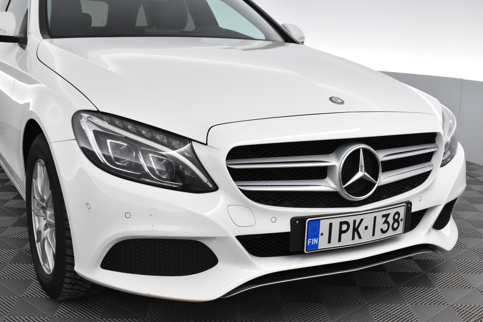 MERCEDES-BENZ C 2015