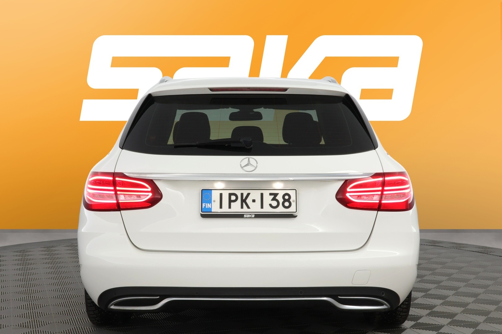 MERCEDES-BENZ C 2015