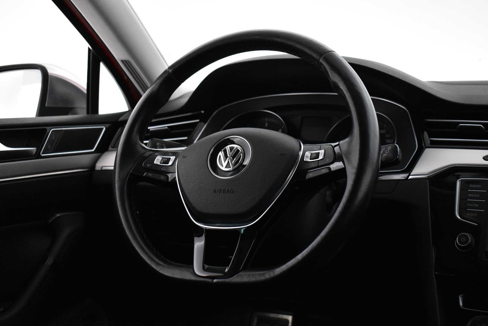 VOLKSWAGEN Passat 2016