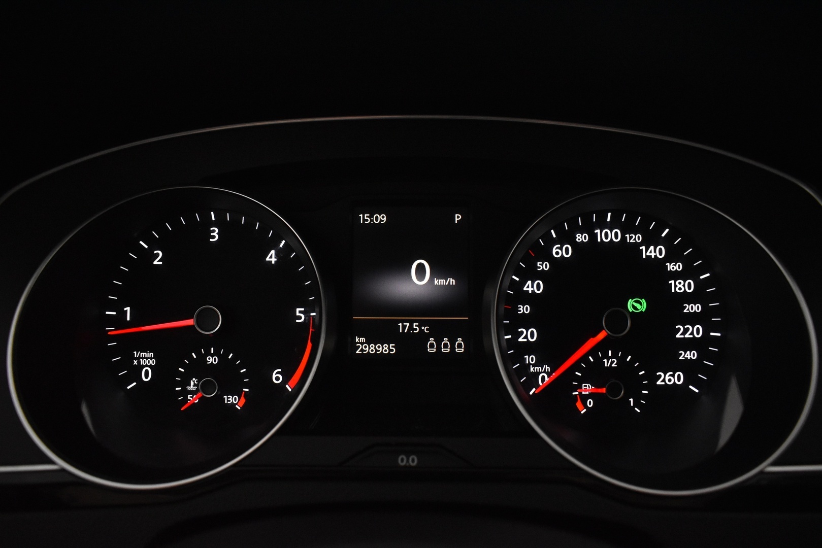 VOLKSWAGEN Passat 2016