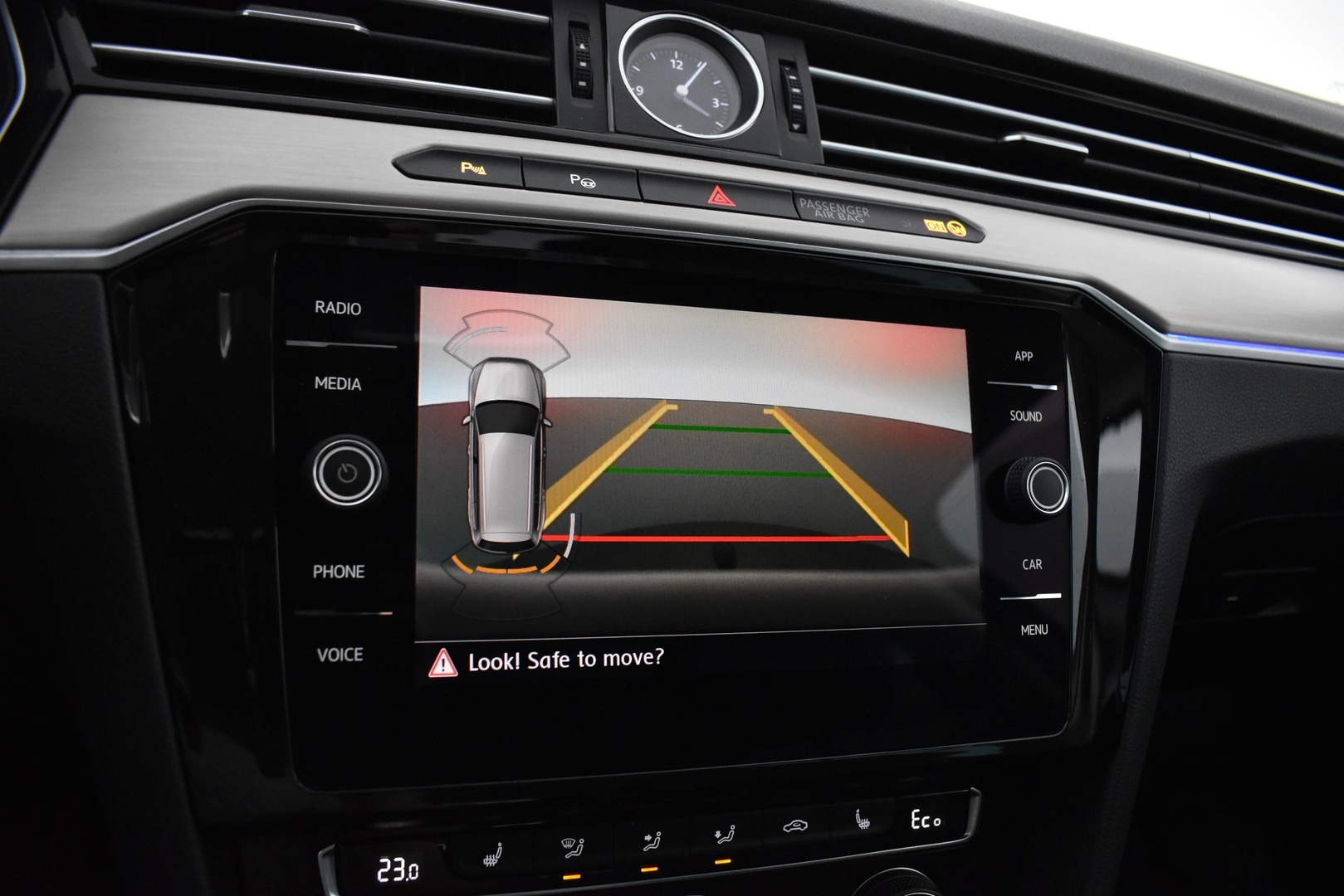 VOLKSWAGEN Passat 2018