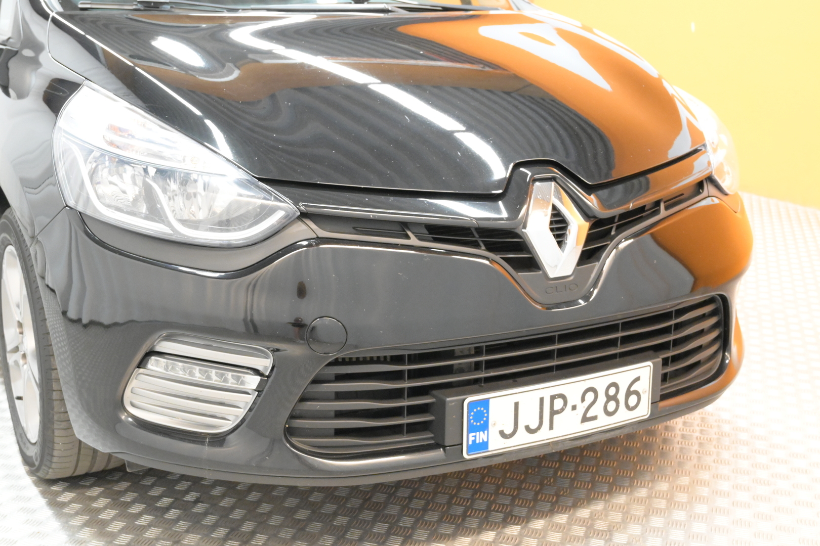 RENAULT Clio 2015