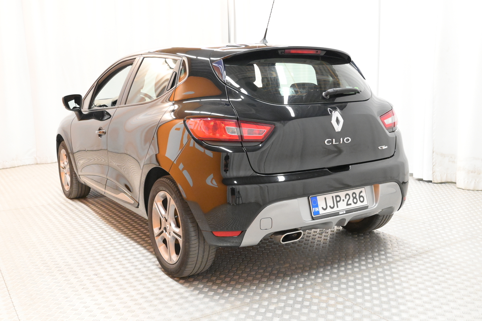 RENAULT Clio 2015