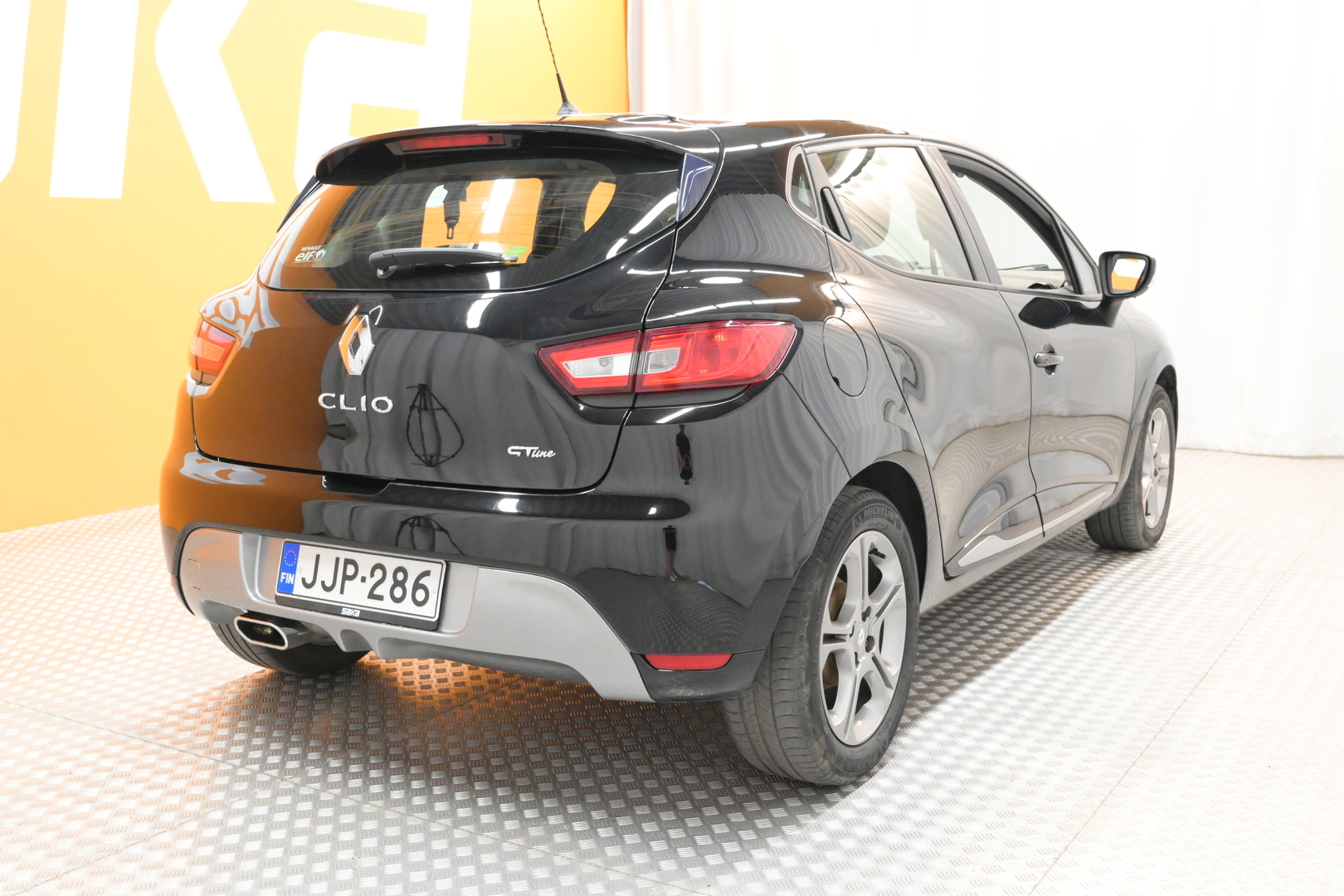 RENAULT Clio 2015