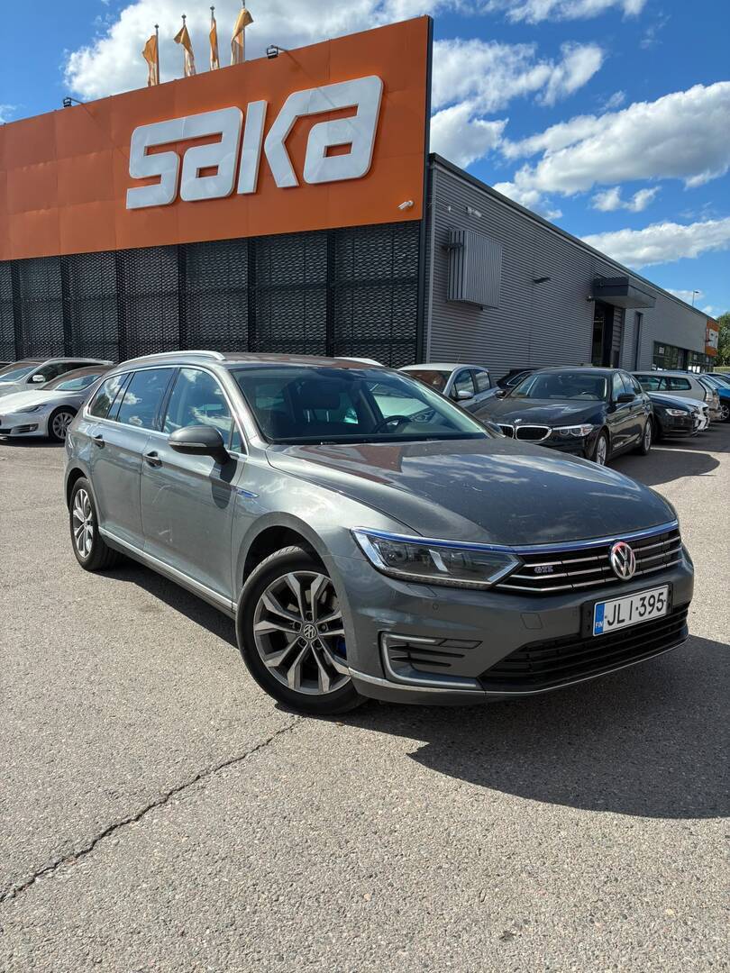 VOLKSWAGEN Passat 2016