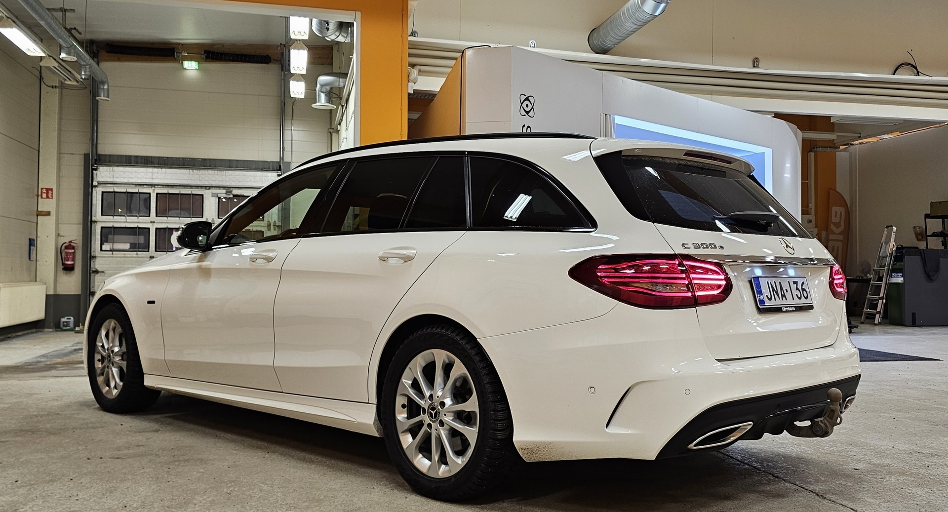 MERCEDES-BENZ C 2021