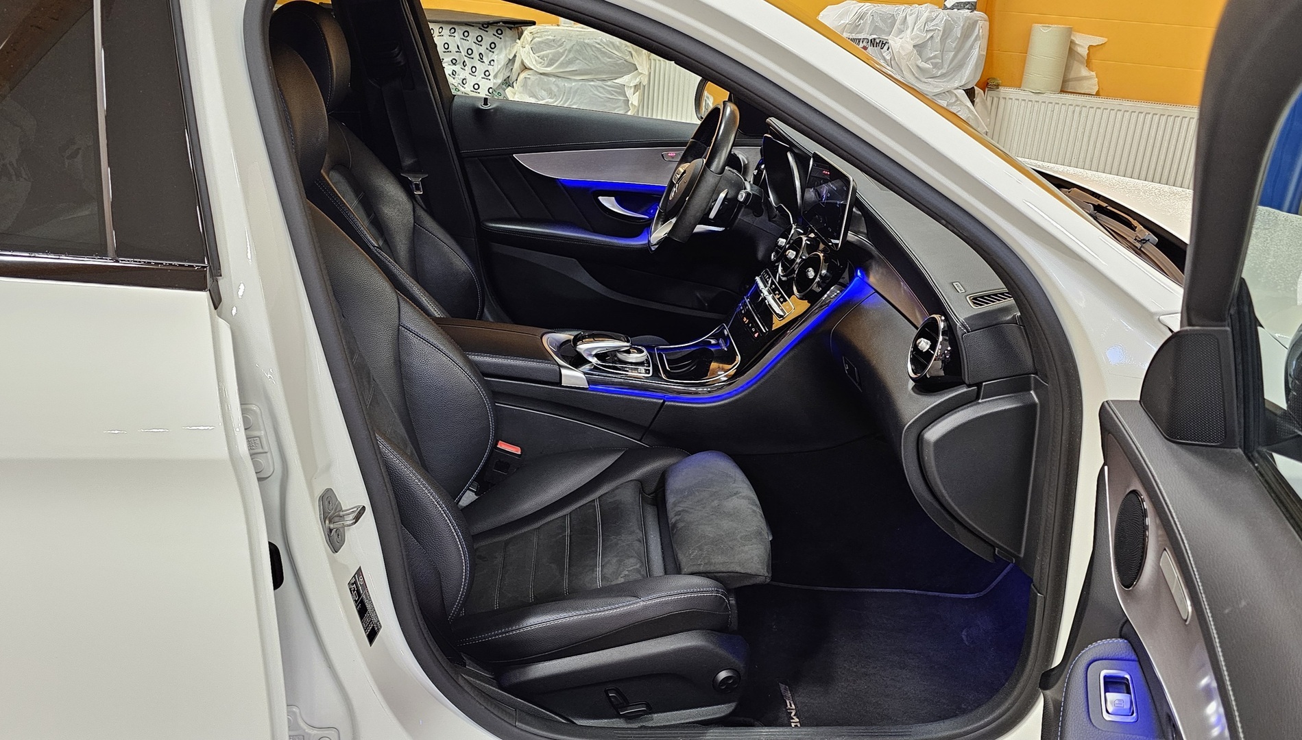 MERCEDES-BENZ C 2021