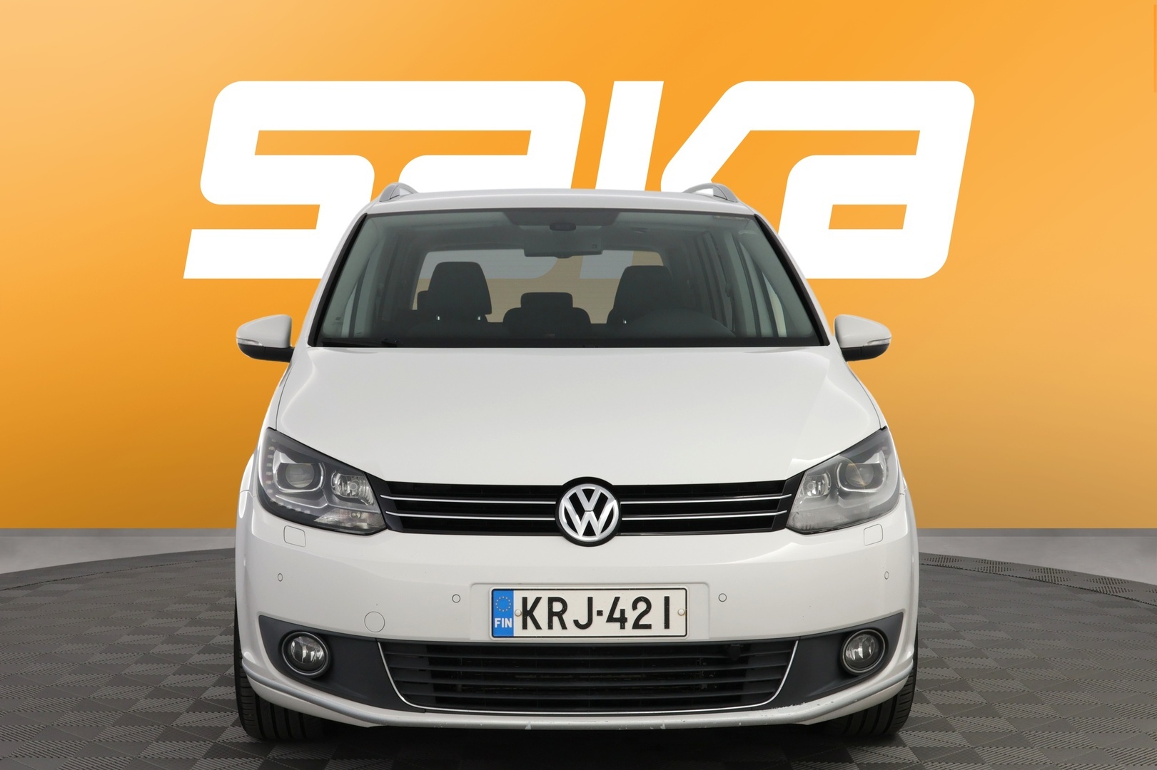 VOLKSWAGEN Touran 2012