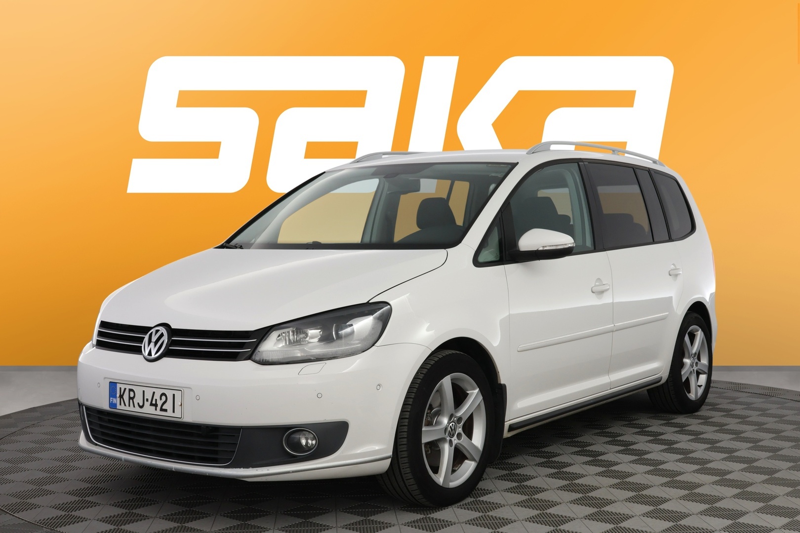 VOLKSWAGEN Touran 2012