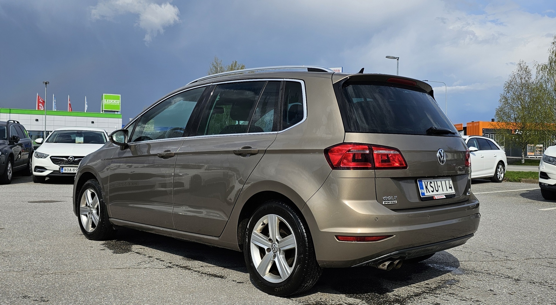 VOLKSWAGEN Golf Sportsvan 2014