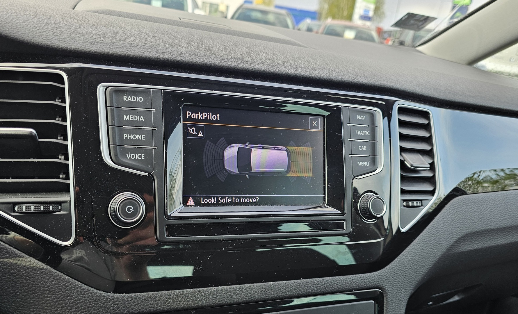 VOLKSWAGEN Golf Sportsvan 2014
