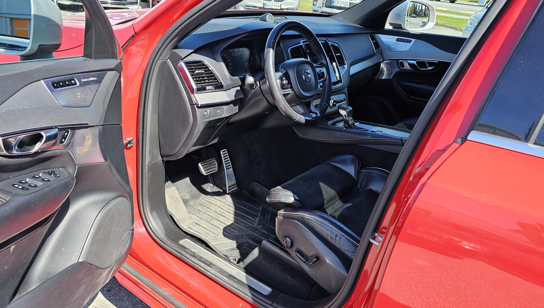 VOLVO XC90 2016