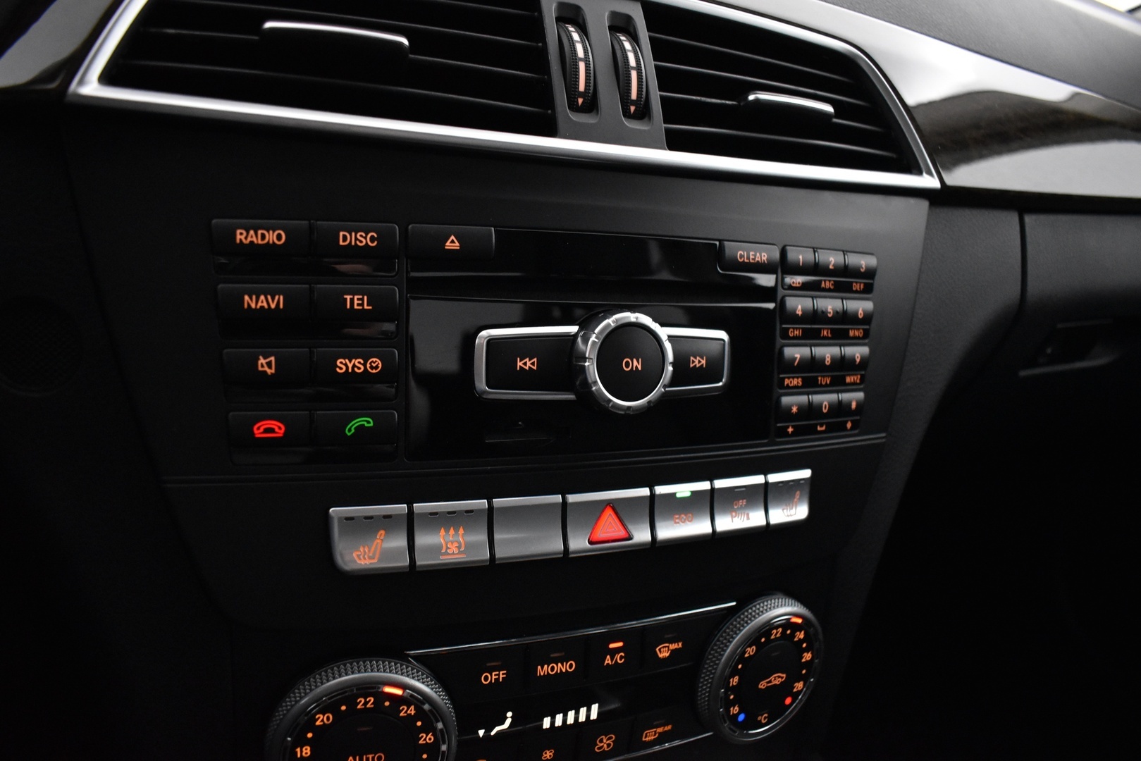 MERCEDES-BENZ C 2012