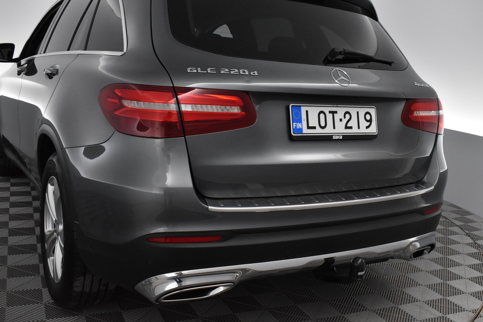 MERCEDES-BENZ GLC 2017