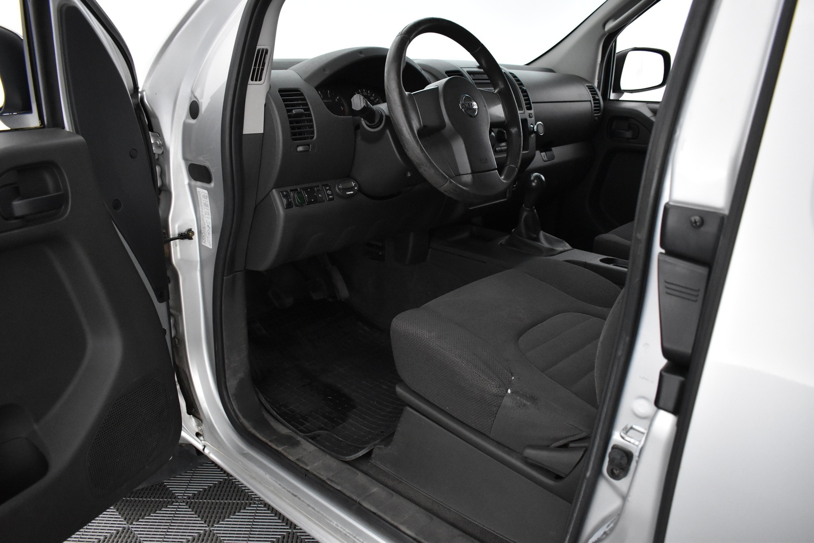 NISSAN Navara 2007