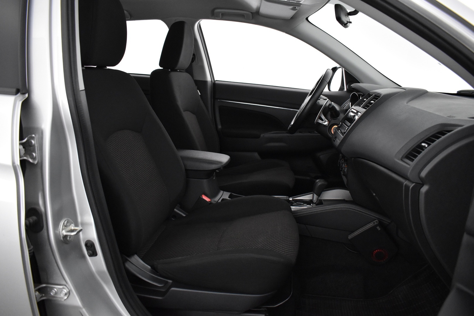MITSUBISHI ASX 2020