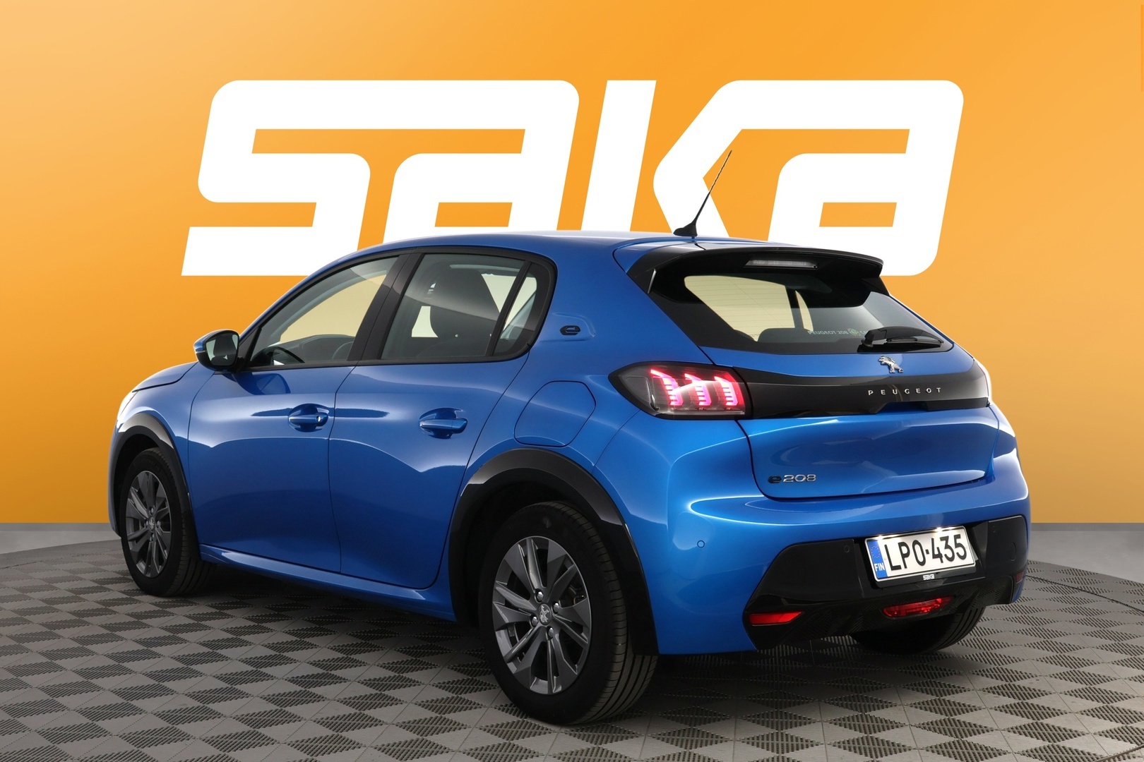 PEUGEOT e-208 2021