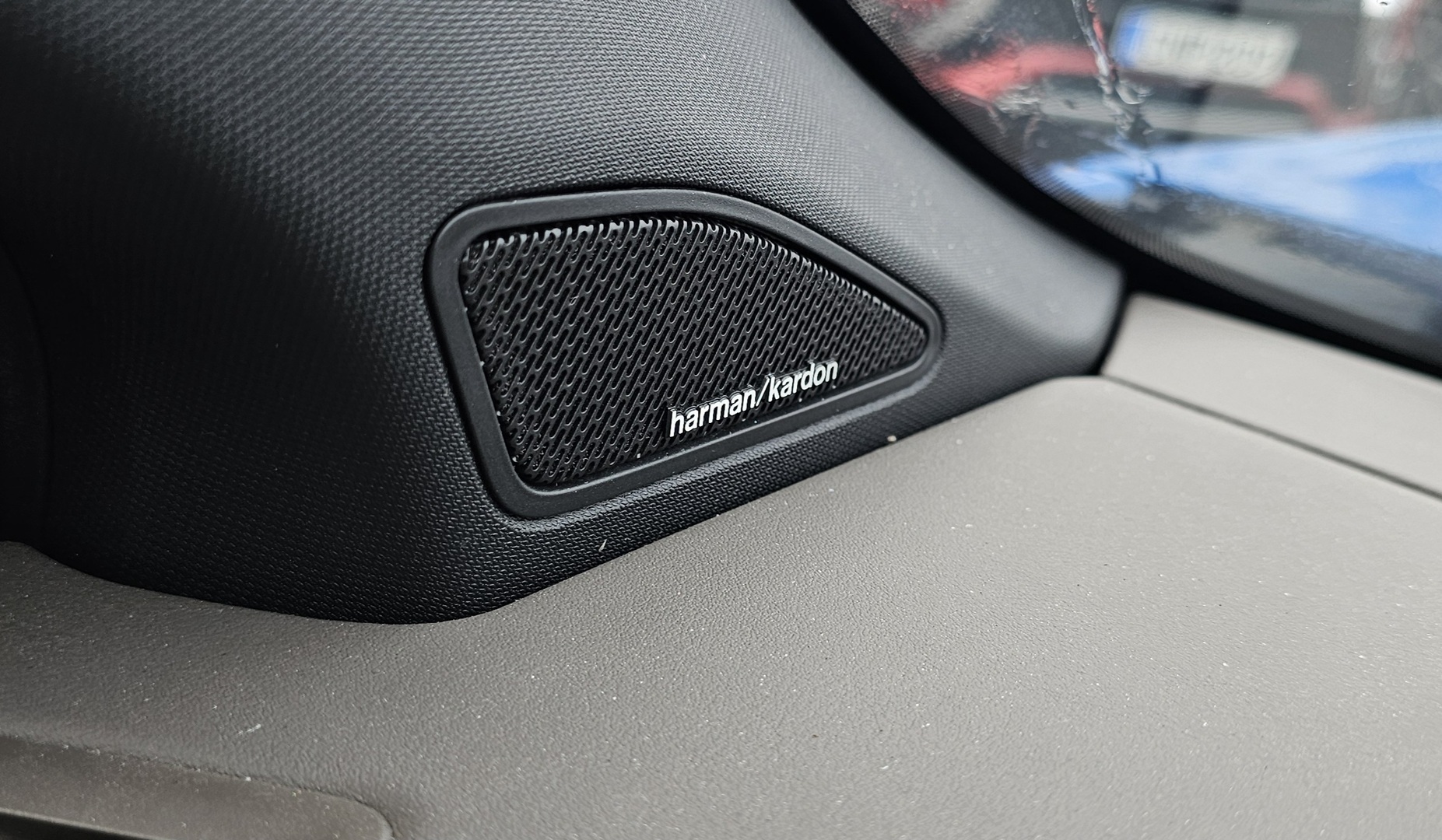 VOLKSWAGEN Amarok 2023